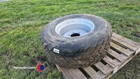 Six stud wheel tyre, 385/45 R22 - 4