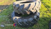 Pair of 420/85/30 tyres - 4
