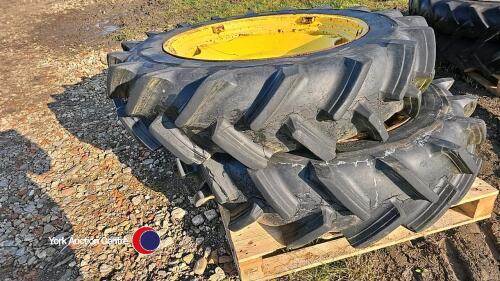 13.6R38 Kleber Polder tyres and rims, rear pair