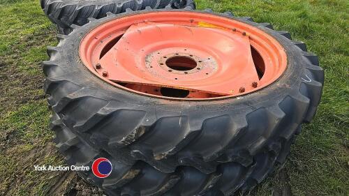 Pair of rowcrop wheels, 11.2 x 48
