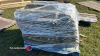 Pallet of roof ridges, approx. 80m. - 3