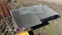 Pallet of galvanised steel grid - 3