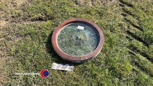 Bullseye window