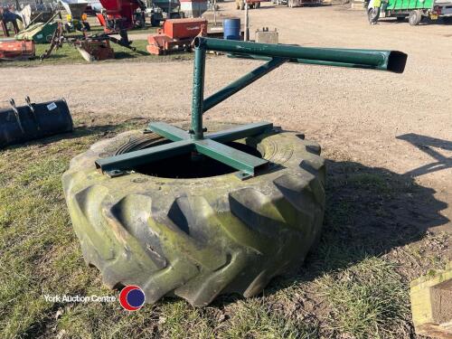 Silage pusher