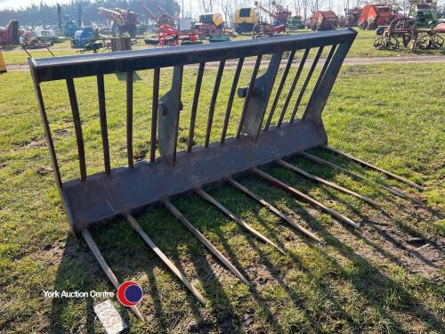 Muck fork with Manitou brackets