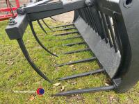 Muck grab, 7ft 6in on Claas brackets or will put back to Sanderson brackets - 5