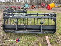 7ft 6in muck grab, pin and cone brackets - 4
