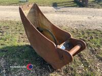 JCB 1ft bucket - 3