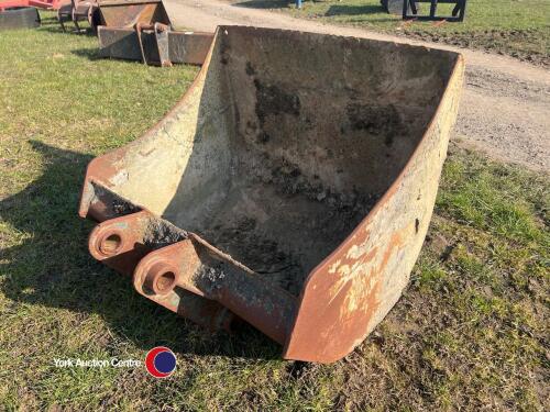 JCB 3CX 3ft bucket