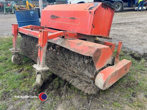 3 point linkage 6ft sweeper brush
