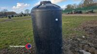 Black 1500L water tank