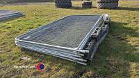 10 x Heras security panels with feet and clips, like new