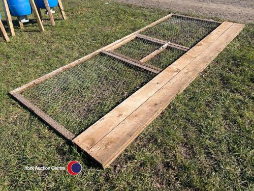 Pheasant pen section gate section 10ft x 4.2 ft