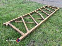 2 x 10ft diagonal feed barriers - 2