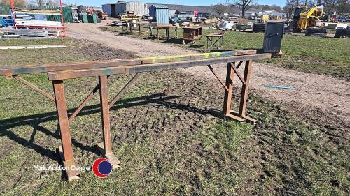 2x 9ft steel trestles