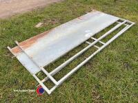2 x 6ft IAE sheeted sheep hurdles - 3