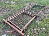 Sheep guillotine gate - 2