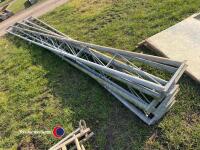5 x field barriers - 2