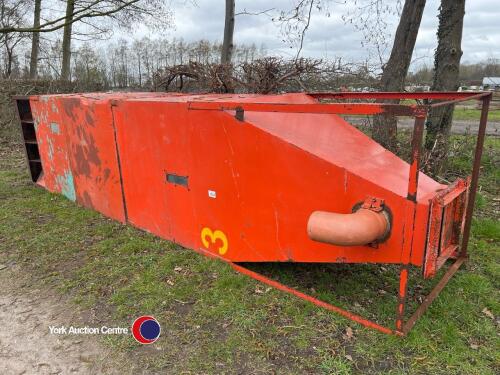 4T self feeding internal pig feeder