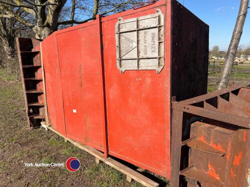 7T internal pig feeder
