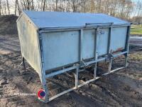 IAE cattle creep feeder - 2