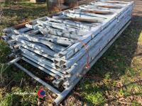 10 x self locking feed barriers - 3