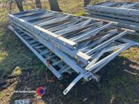 10 x self locking feed barriers - 2