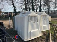 Pair of calf hutches with HD Teemore pens - 4