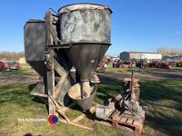 Animal feed mill