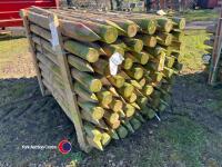 Pack of 5ft 6in 3 to 4in redwood fence posts