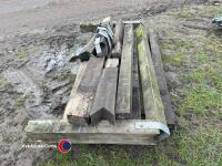 Post and rail decorative fencing with metal brackets - 4