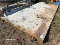 Sheeted gate