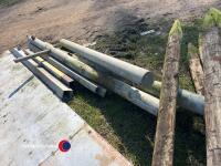 5 x metal gate posts - 2