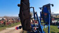 Porta agri bat wing topper, PTO in office - 4