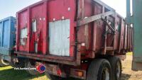 Triffitt 12T grain trailer, 2005 - 4
