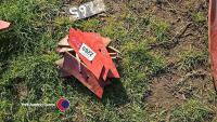 2 x Kverneland plough bodies, 3 x scimmers, 11 x plough point tips - 2