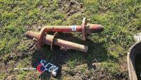 2 x stub axles
