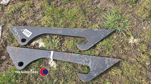 2 x JCB tool carrier weld on quick hitch brackets, new