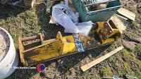 International 434 loader mounting plate - 2