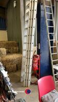 Large triple extension ladder, 4m when closed - 2