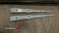 Pair of h/d old cast barn hinges - 2