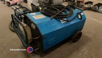 Steam cleaner c/w hand lance - 2