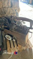 Electric powered hacksaw, 240v - 3