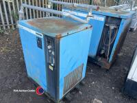 Compair Broomwade 6000E compressor, working when taken out of building, includes tank and air dryer - 2