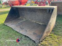 Large telehandler bucket pin and cone brackets