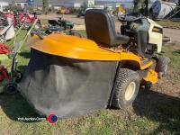 Cub Cadet ride on lawn mower, new belt fitted, electric tip, gwo - 3