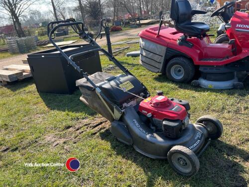 Honda HRH 536 self propelled mower, rear roller, 1 owner from new - June 2022