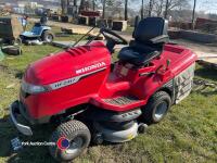 Honda HF2417 ride on mower with Euro 5 compliant engine, full colour LCD display, speed hold system, 102cm cutter deck, c/w 300L grass bag with lever tipping. Versamow selective change between mulching or grass collection, hydrostatic drive. Clean machine - 2