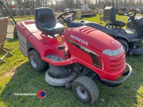 Honda 2417 ride on mower, electric tipping collector, runs drives and mows