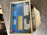 Keenan Klassik 140 diet feeder wagon, EZ3200 programmable weigh head, wo, control box in office - 6